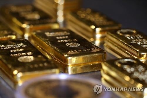중국, 6개월째 '금 사재기'…개인은 암호화폐 올인