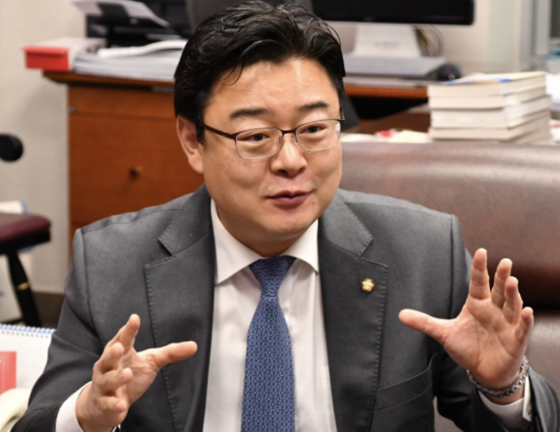 국회의원 김성원 프로필 나이 학력 이력 고향 지역구 논란