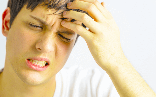 울렁거림과 메스꺼움 심하면 두통을 유발하는 원인과 해결 방법