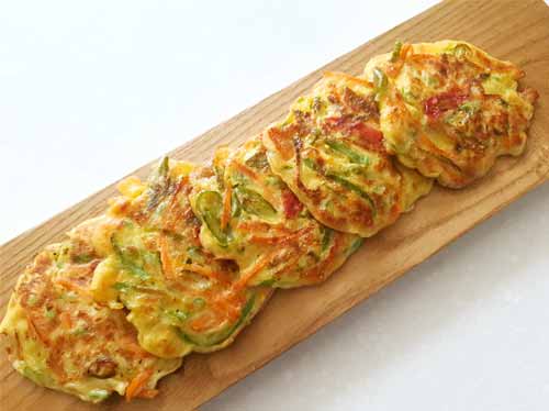 호박채전 ( Hobakjeon, Pan-fried Battered Zucchini )