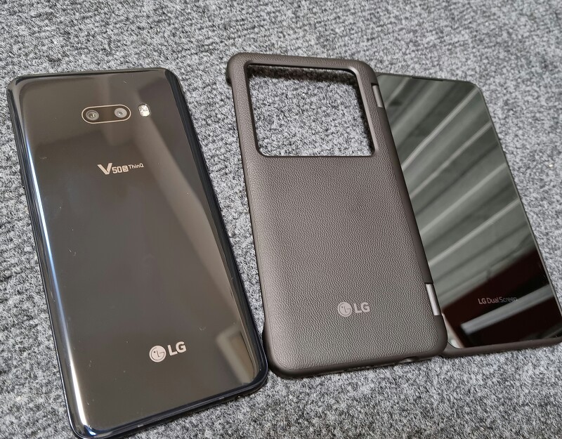 LG V50s 듀얼스크린을 점점 사용하지 않게 되는 이유와 단점들