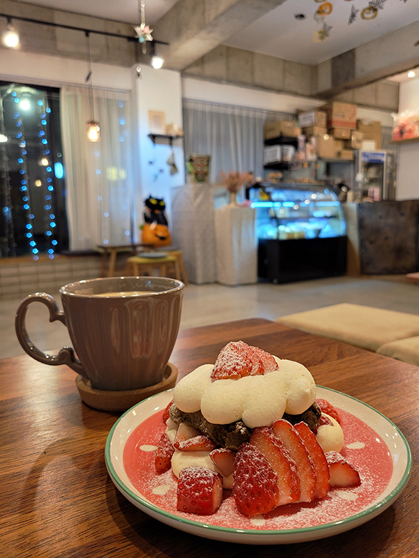 양산 석산카페, 반할듯말듯 딸기티라미수 맛집!