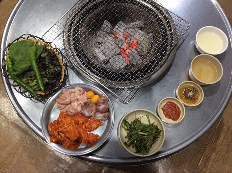 숯불향 솔솔, 숯불닭갈비(Spicy Charcoal-grilled Chicken)