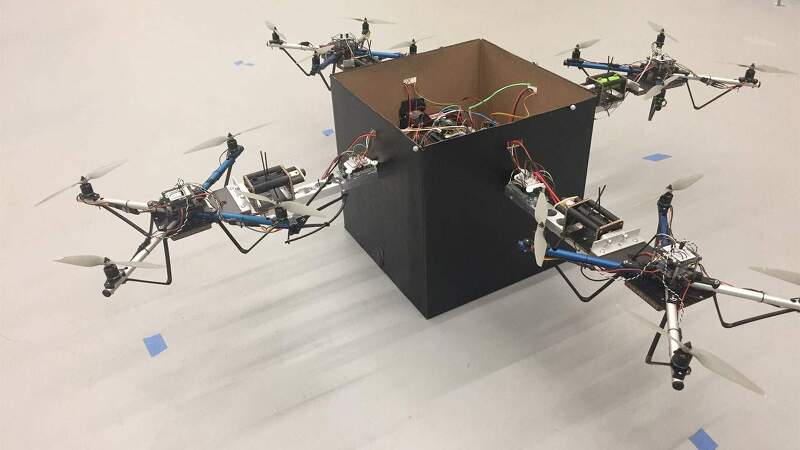 조지아텍, 여러 대의 소형 드론 사용으로 배송 중량 증대  VIDEO:Georgia Institute of Technology system allows multiple drones to lift heavy packages