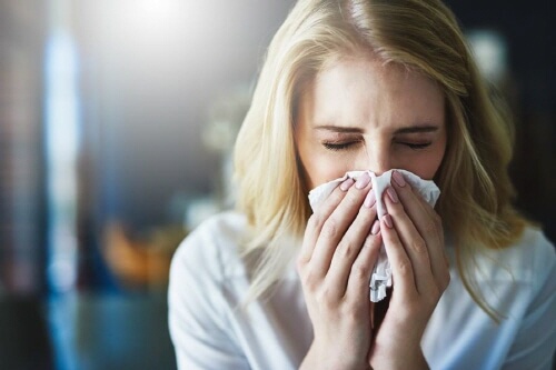 감기와 알레르기가 청력 손실을 유발할 수 있을까?