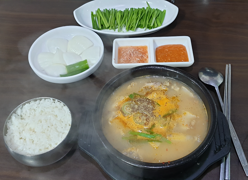 [여의도] 병천황토방순대 - 순대국밥(특)