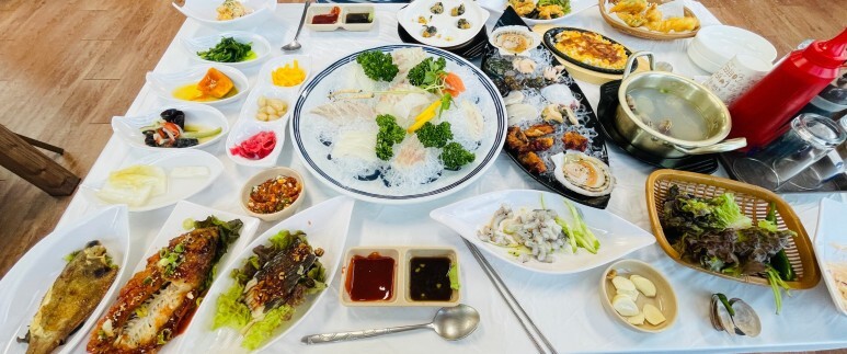 인천 영종도 구읍뱃터 황금물고기 2021
