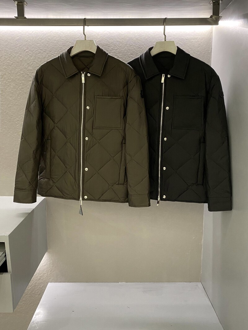 몽클레어 알파드 다운 패딩 자켓 재킷 [2컬러] 몽클레어 알파드 다운 패딩 자켓 재킷은 스타일과 기능을 모두 갖춘 최고의 아우터입니다. 리밋플 review