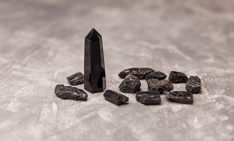 흑요석(옵시디언 Obsidian)의 특징과 영적 효능