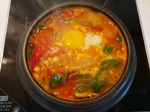 바지락 순두부찌개 / Sundubu jjigae, Spicy Soft Tofu Stew