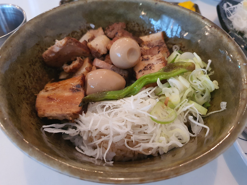 상암동 점심맛집 온돈부리 - 부타가쿠동 시식기