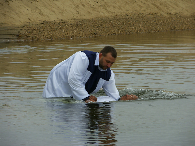 왜 침례를 주는 이름에 차이가 있나요?(마태복음 28장 19절)