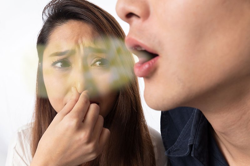 입냄새 없애는 7가지 방법