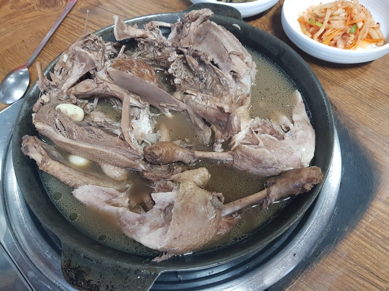 경주 안강 맛집 :: 통나무집 식당 건강하고 맛있는 오리백숙