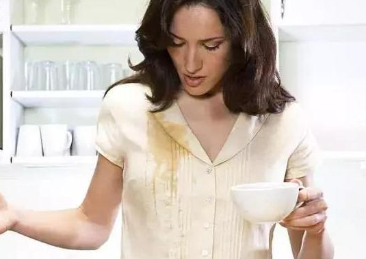 커피얼룩자국 손쉽게 지우는법 5가지