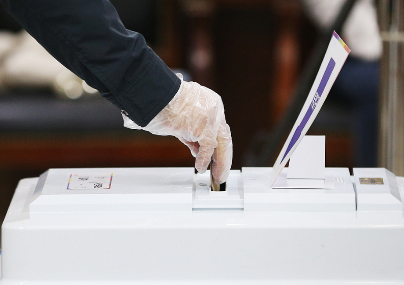 21대 국회의원 선거 28년만의 대기록 투표율 (20.04.15)