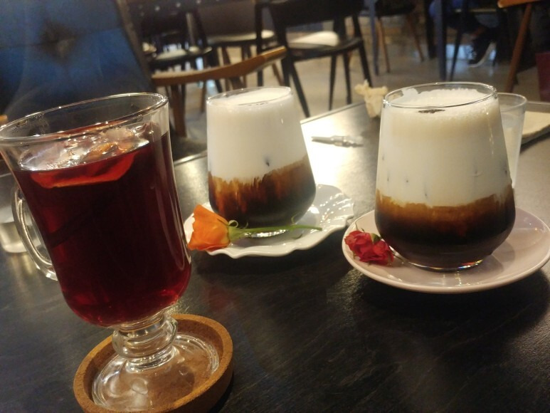 낙성대 인헌초 근처 분위기 있는 따뜻한 카페 - 오페라빈로스터스