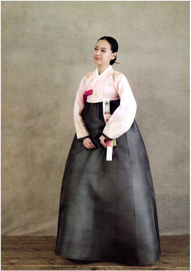 한국 여자, 일본 여자 덤으로 중국 여자들까지 동북아 3개국 여성 전통 의상에 대해서 알아보자