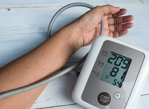 고혈압의 원인과 증상 그리고 예방과 치료방법은?