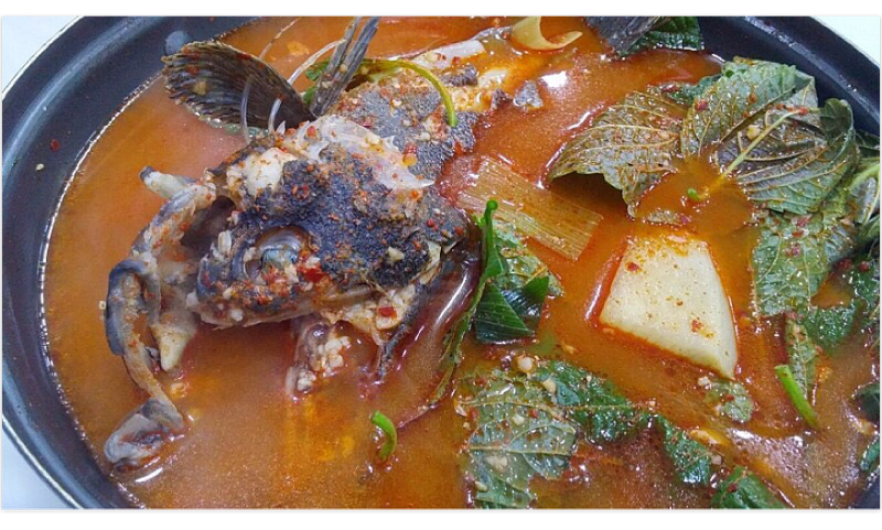 흰살 생선과 빨간 국물의 하모니, 우럭매운탕(Spicy Rockfish Stew)