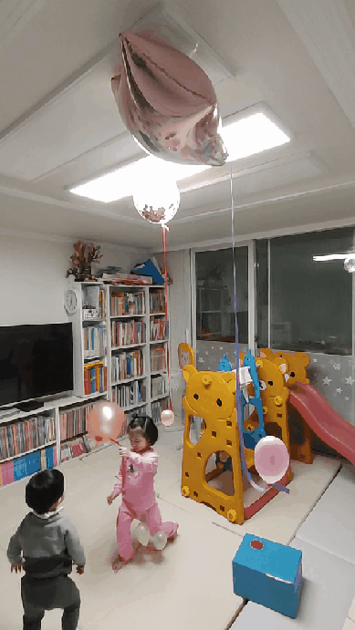 [집콕놀이] 아이들과 함께한 헬륨가스 풍선 놀이