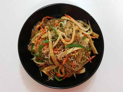 잡채 만드는 법 / Japchae, Stir-fried Glass Noodles and Vegetables