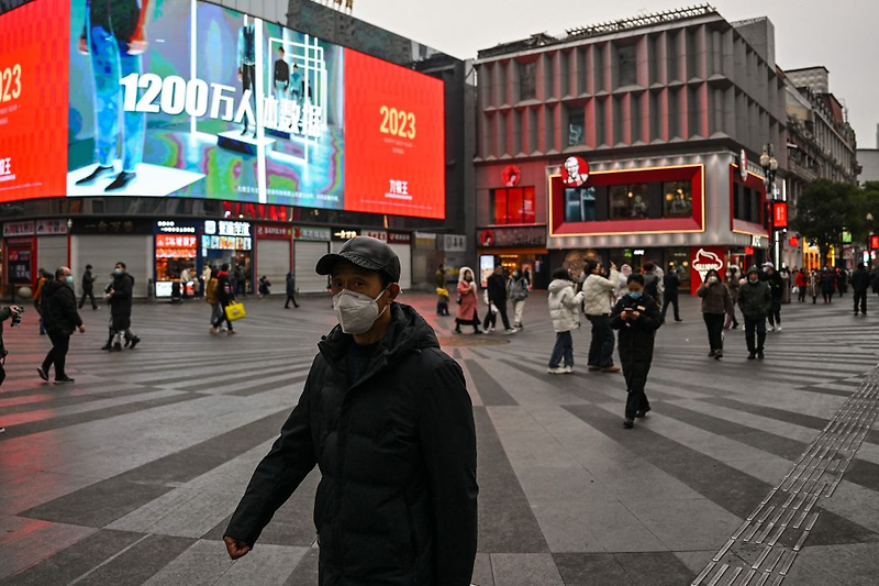 [CNN] 중국, 인구 80% 코로나19 걸린 적이 있다