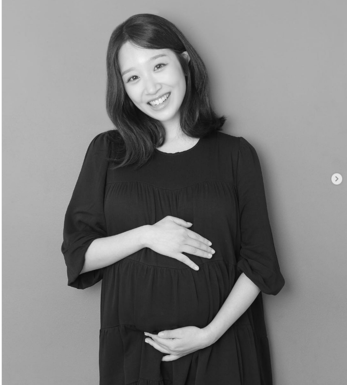 유나킴 임밍아웃 결혼 발표 후 아이돌 은퇴 슈퍼스타 K3출신 여가수 아들 김루엘 임신 나이 프로필