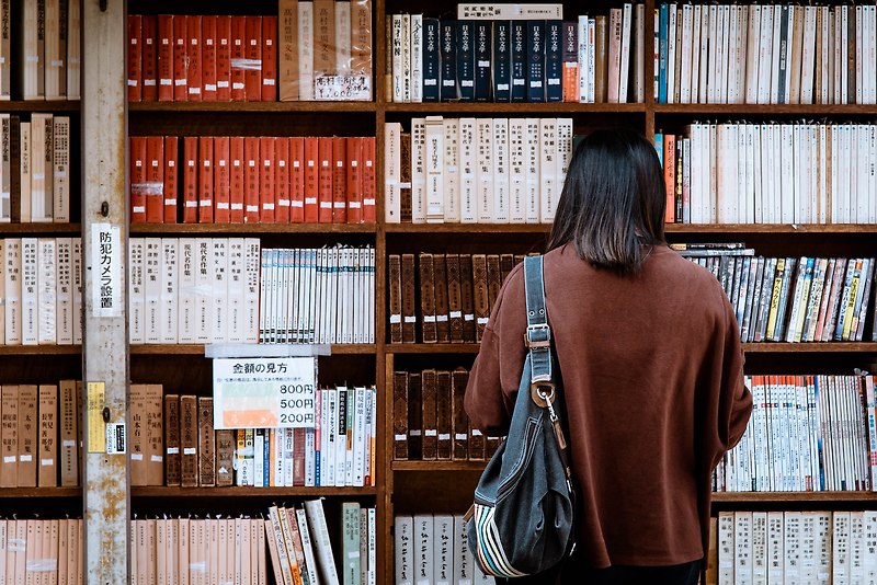도서관에서 공부, 원어민이 사용하는 알아두면 좋은 영어회화 50가지