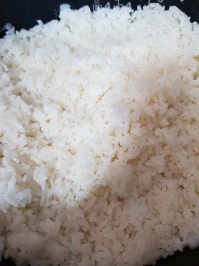 쌀10kg이 2만원대라면  당장 사야지요.