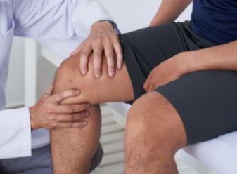무릎통증 원인 및 치료방법 알아보기