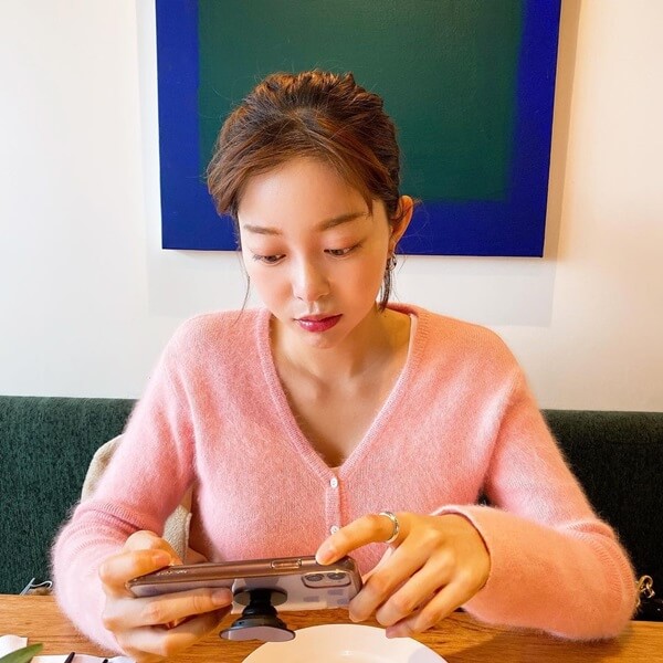 배우 김가은 학창시절 사기 사건 및 유튜브 화제