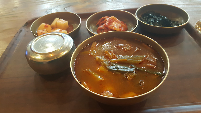 울산 삼산동 압구정 한우국밥