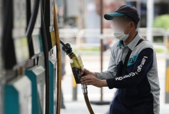 한국 자동차 기름값 급등, 정부의 유류세 환원 정책 부재로 인한 상황
