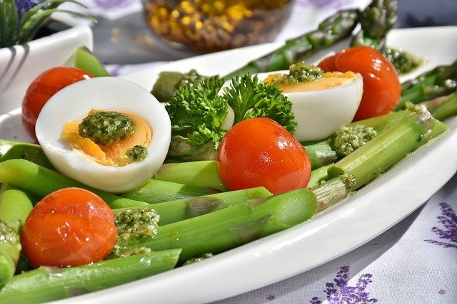 계란과 같이 먹으면 좋은 음식 이것과 함께 섭취하면 효능, 흡수율 UP