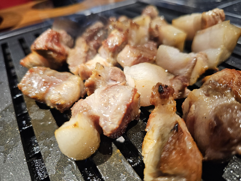 부산고기맛집 품격있는 숙성 돼지고기를 만나다(Feat.한재미나리) / 엄용백 낙돈 동래점