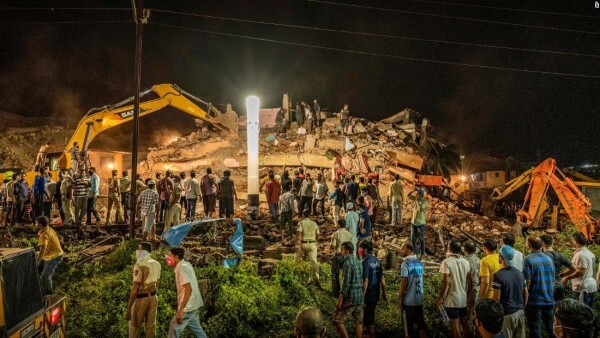 인도 5층 건물 붕괴, 13명 사망