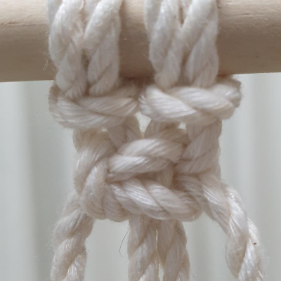 [맨손공예-마크라메] 마크라메 기본 매듭 square knot(평매듭)을 알아봅시다.