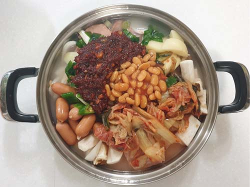 백종원 레시피로 부대찌개 만들기 /  Spicy Sausage Stew