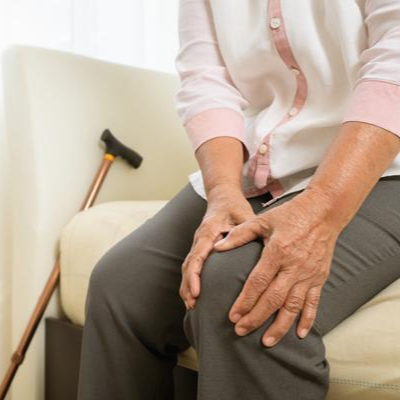 무릎통증 원인 10가지와 예방법