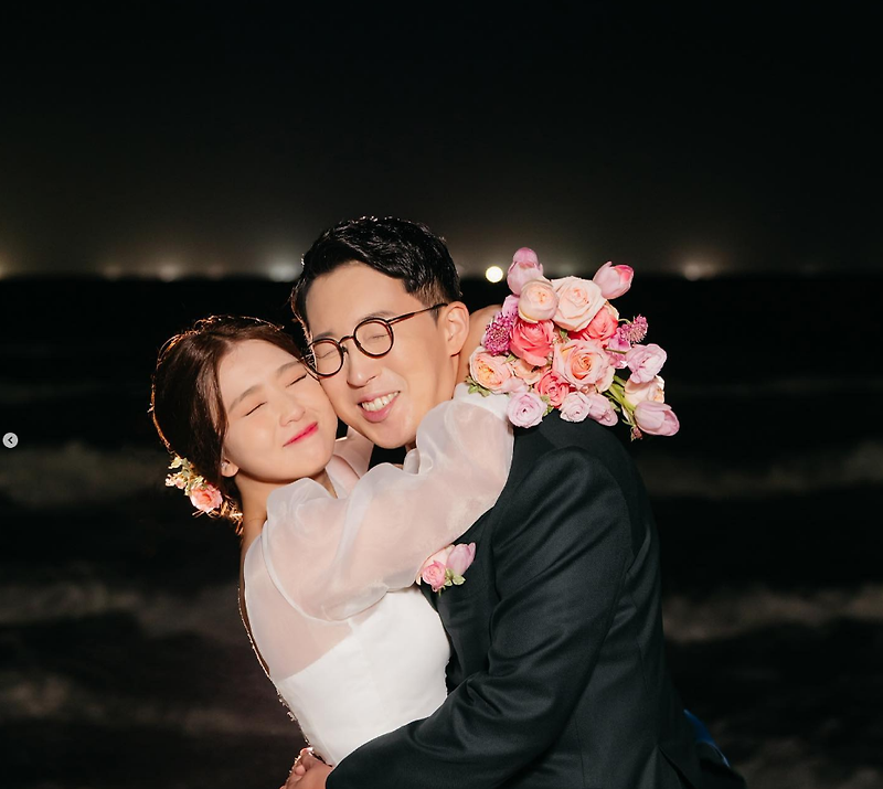 잇섭 국내 최대 테크 유튜버 6일 결혼사진 공개 구독자 235만 나이 프로필