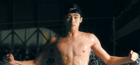 박태환 넘어선 수영선수 황선우 자유형 100m 한국 신기록