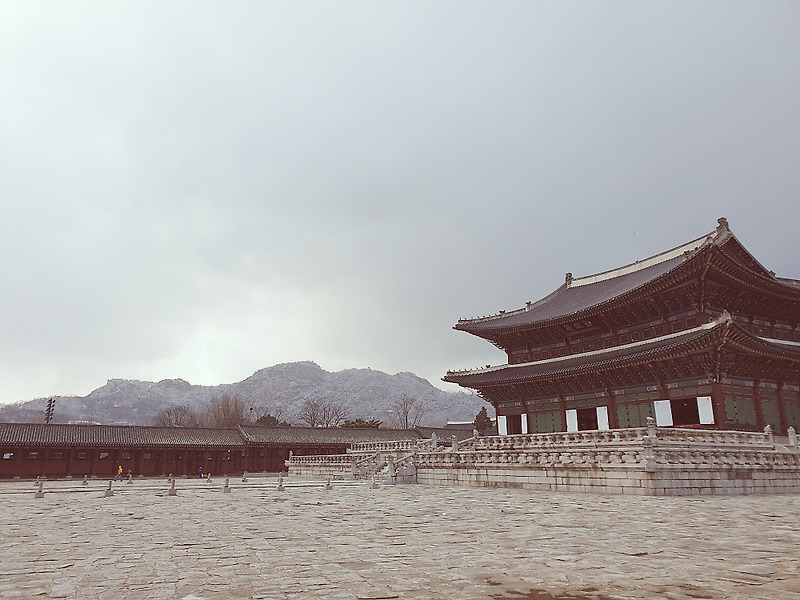 서울 당일치기 여행 - 눈오는 날의 경복궁 산책