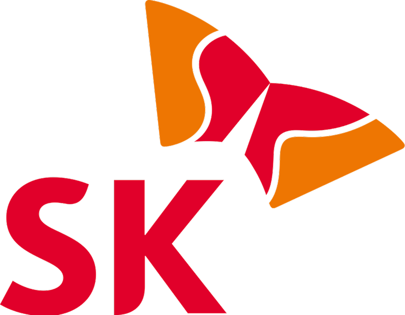 SK 034730 - SK 그룹 지주회사. 배당금을 통한 수익 창출. SK 그룹 자체는 석유화학 비중이 가장 크며 현재 적자가 나고 있어 이쪽 사업의 개선이 SK그룹의 가장 큰 숙제.