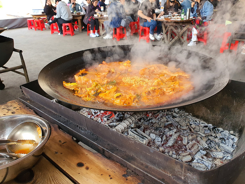[서울 근교 가평 맛집] '산골농원' 닭으로 만든 가마솥 닭볶음탕