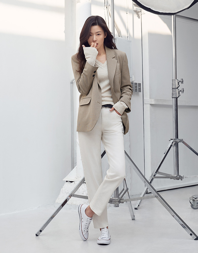 [여자 패션] 지오다노 모델로 돌아온 전지현, 신상품 살펴보기