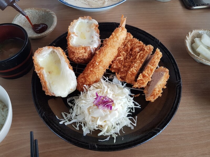 신탄진동 일식집 하루사메! 일본식 모듬카츠와 명란크림우동