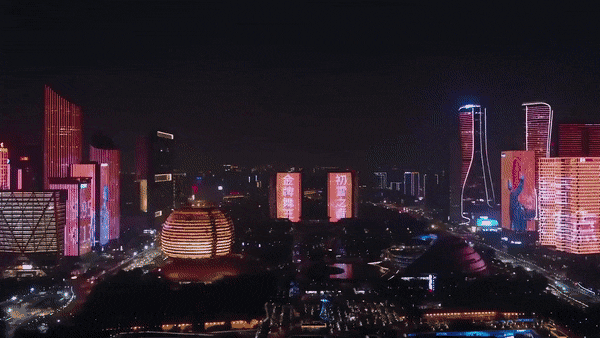 세계 최대 규모로 생일을 축하해주기 위해 거의 도시 전체를 빌린 방탄소년단 지민 중국팬덤