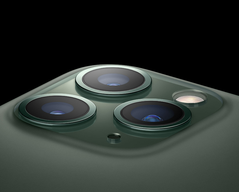 아이폰11 프로 특이한 3개의 렌즈 카메라 그 기능은?
