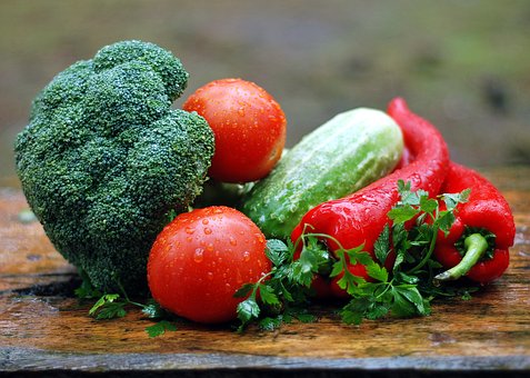 [식품정보] 기침이나 가래, 폐 건강에 좋은 식품을 알아보자!( 브로콜리, 생강, 토마토, 무 의 효능)